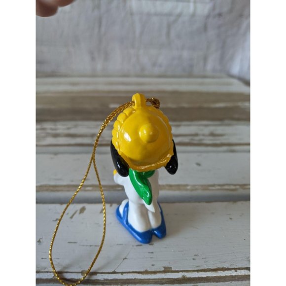 United feature Snoopy red present blue sandals orn - Picture 4 of 6